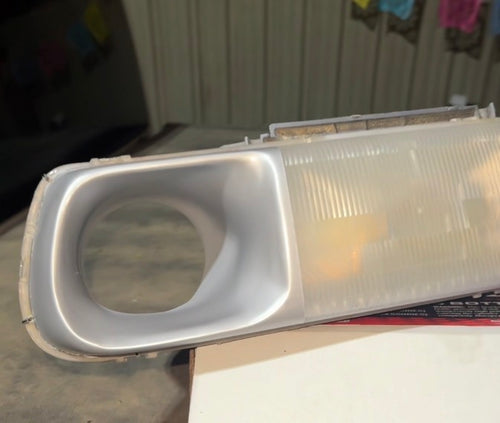 99-02 Headlight duct